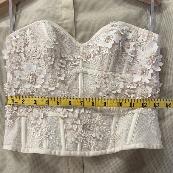 BHLDN | Wtoo | Stunning Bridal Corset with Flower Details Sparkle Lace - Picture 8 of 10